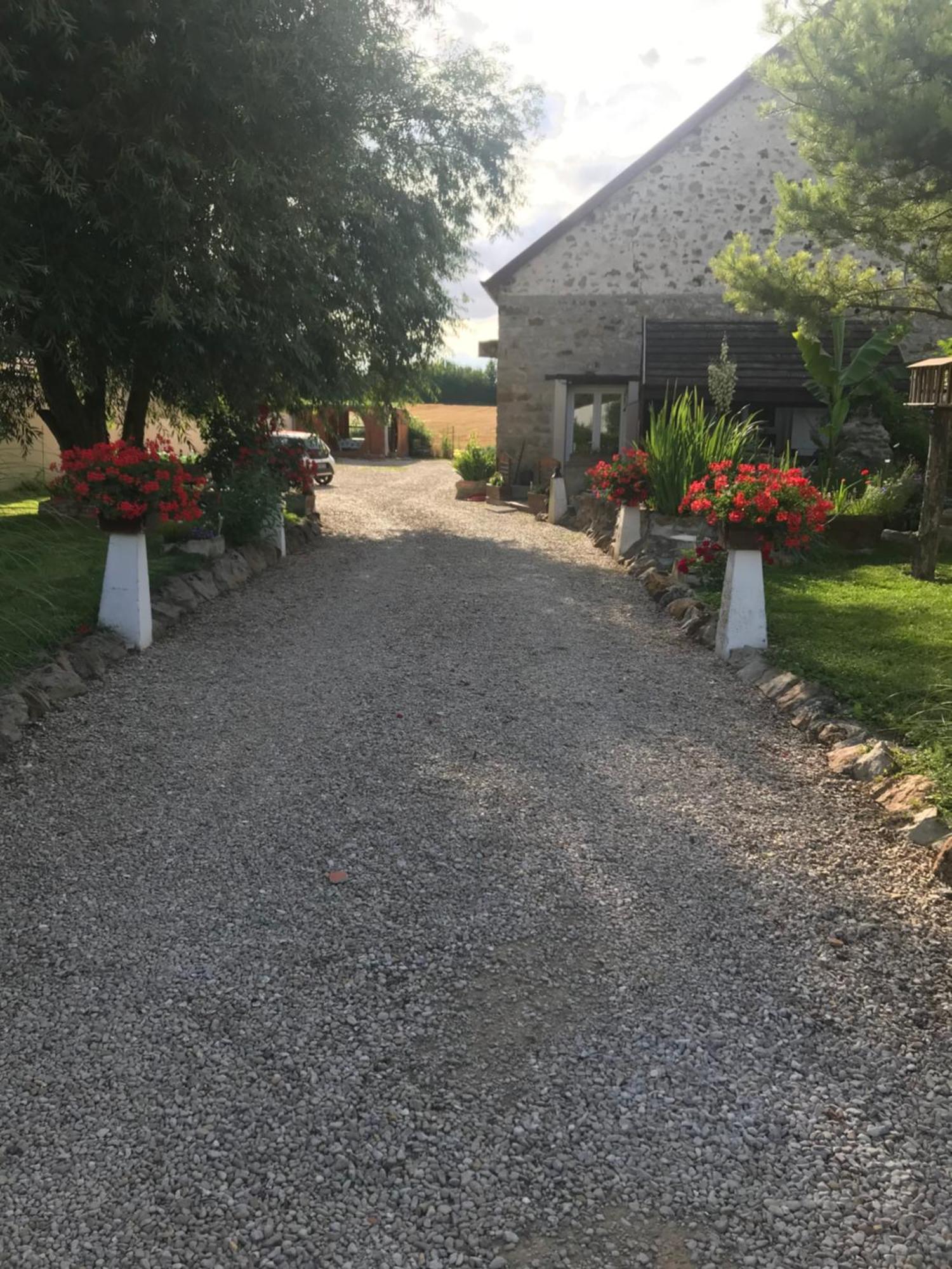 La Grange Aux Fleurs Hotel Rigny-la-Nonneuse Exterior foto